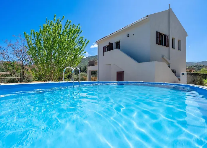 Richmond Greece * פורוס