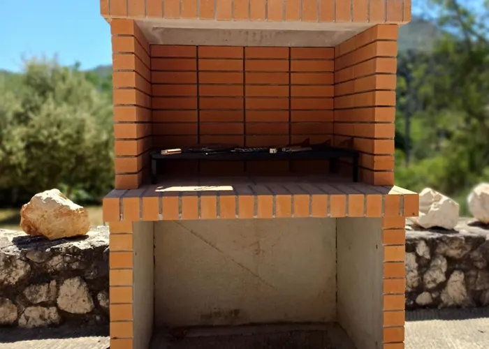 Richmond Greece * פורוס