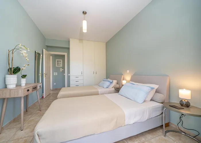 Richmond Greece פורוס