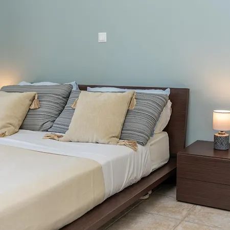 Richmond Greece بوروس